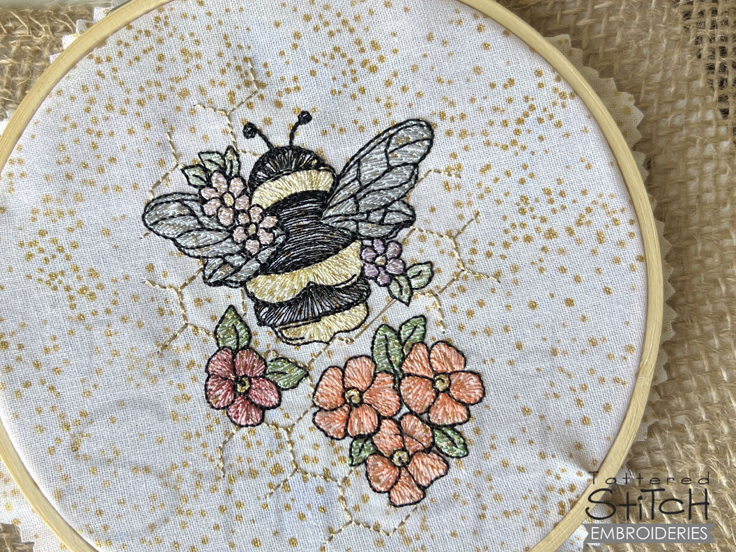 HoneyCombBee__72925.1676645050